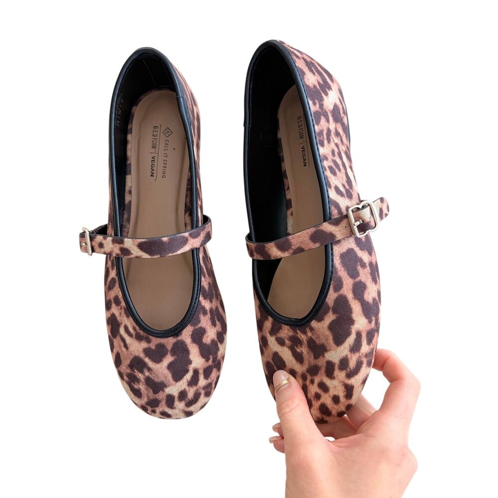 call it spring size 7.5 leopard ballet flats with buckle strap almond toe - Picture 1 of 3